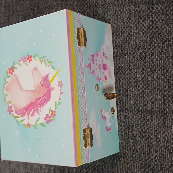Unicorn musical jewelry  box - Picture 4 of 4